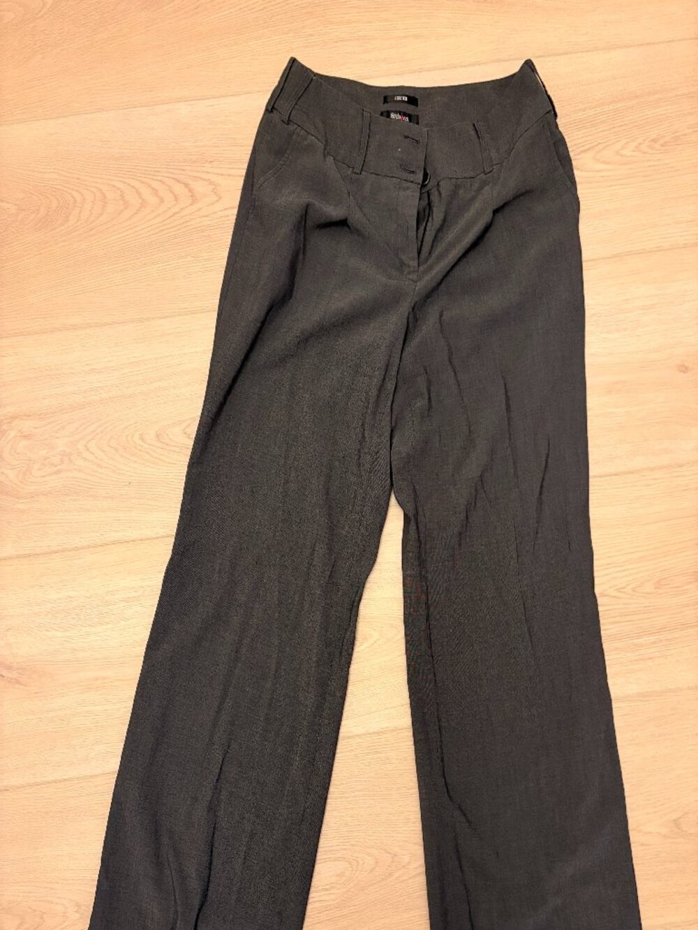 Style & Co Gray Straight Leg Dress Pants Stretch Size 6